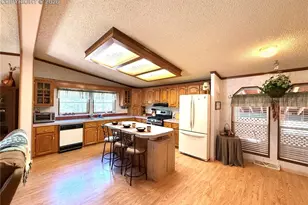 17 Amanda Cir, Florissant, CO 80816 - Photo 11