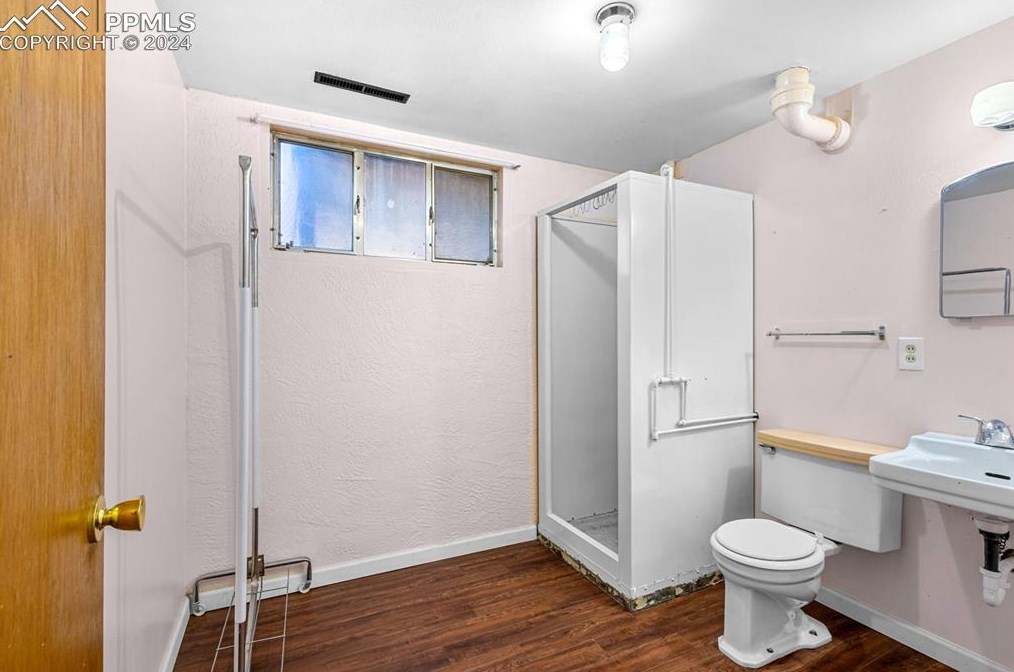 33 Garland Ave, Colorado Springs CO exterior