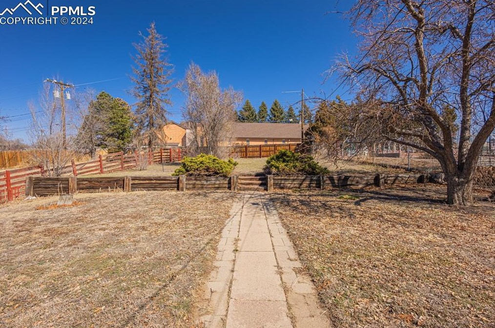 33 Garland Ave, Colorado Springs CO exterior