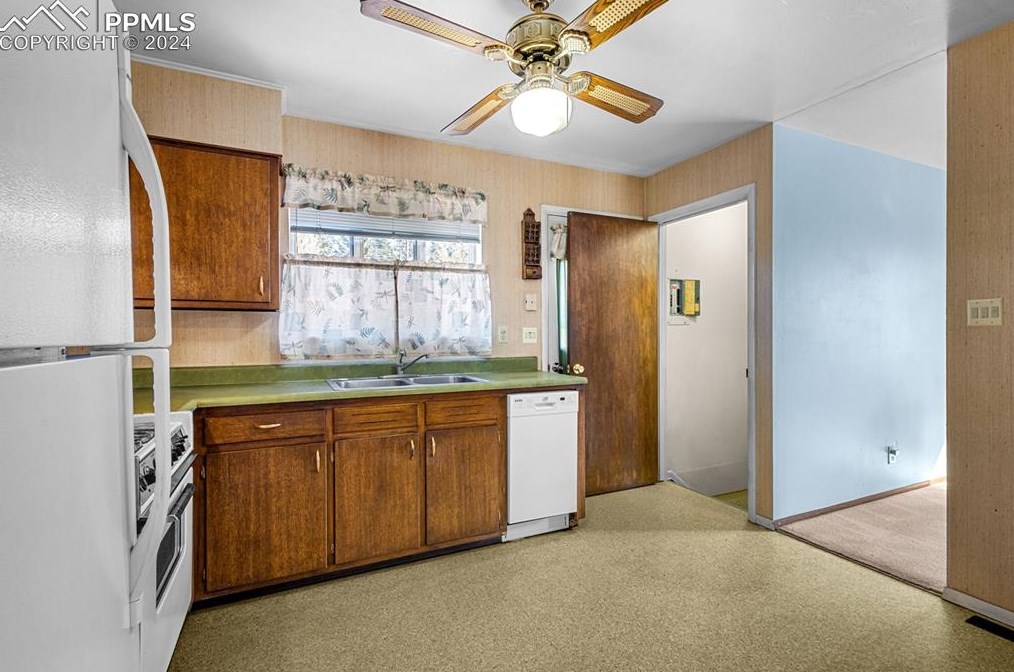 33 Garland Ave, Colorado Springs CO exterior