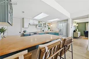 6907 Gayle Lyn Ln, Colorado Springs, CO 80919 - Photo 9