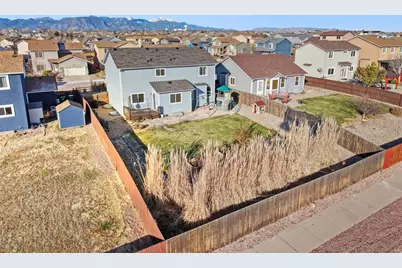 7585 Sun Prairie Drive, Colorado Springs, CO 80925 - Photo 35