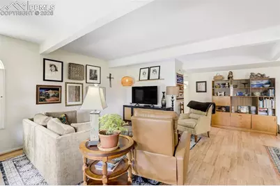 1098 Fontmore Road #B, Colorado Springs, CO 80904 - Photo 7