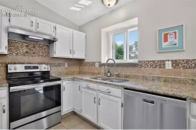 15155 Chelmsford Street, Colorado Springs, CO 80921 - Photo 17