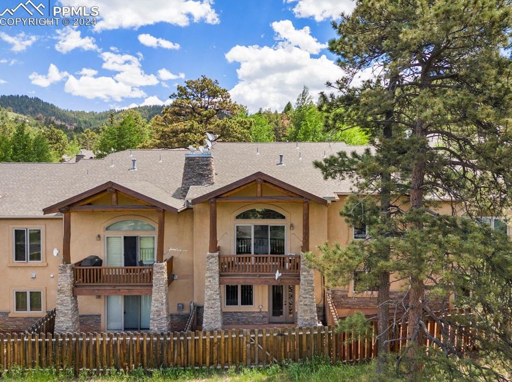 130 Elk Grove Ln, Woodland Park CO 80863-9158 exterior