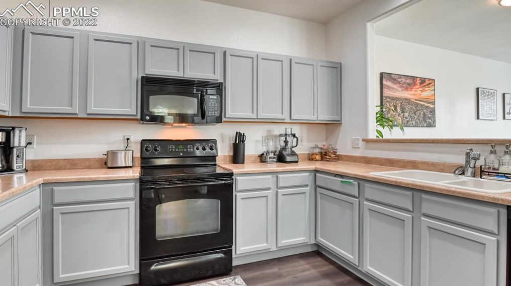 7327 Sandy Spg Pt, Fountain CO 80817-4072 exterior