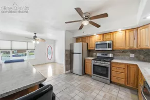 624 Hewitt St, Pueblo, CO 81005 - Photo 17