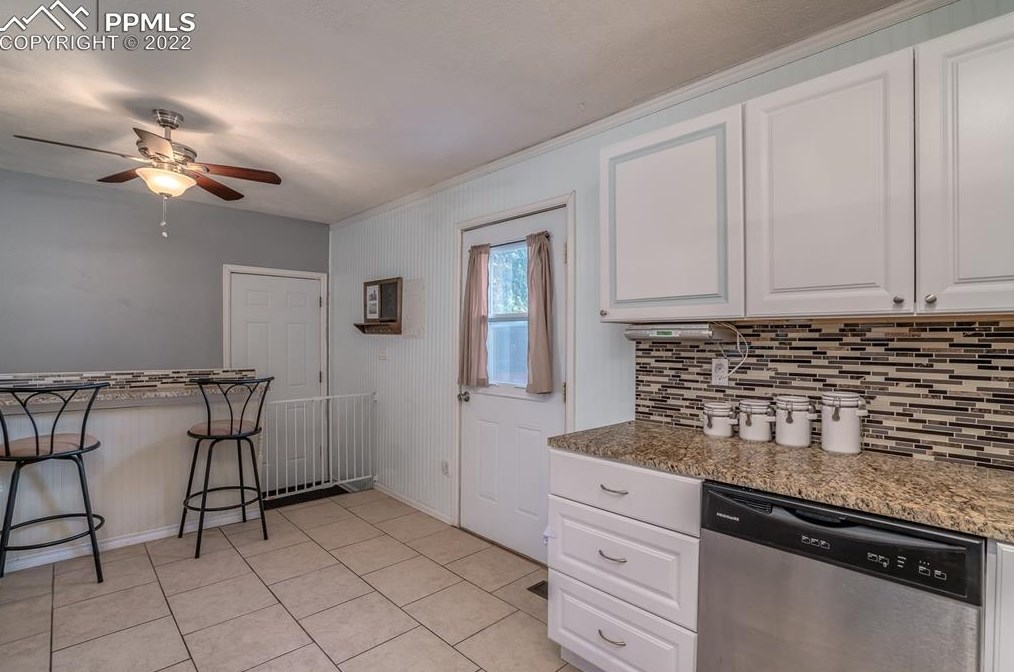 341 Longfellow Dr, Colorado Springs CO 80910-2515 exterior