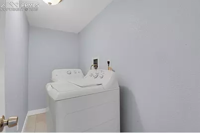 2409 Robinson Street, Colorado Springs, CO 80904 - Photo 25