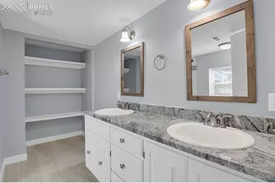2409 Robinson Street, Colorado Springs, CO 80904 - Photo 17