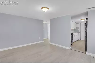 2409 Robinson Street, Colorado Springs, CO 80904 - Photo 9