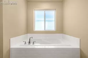 10511 Summer Rdg Dr, Peyton, CO 80831 - Photo 25