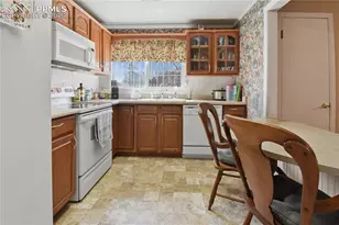 1624 E 15th St, Pueblo, CO 81001 - Photo 33