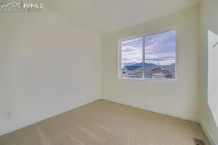 1727 Keystone Crst Ln, Colorado Springs, CO 80905 - Photo 9