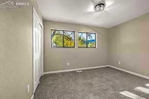 23 Newport Cir, Colorado Springs, CO 80906 - Photo 17