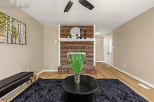23 Newport Cir, Colorado Springs, CO 80906 - Photo 5