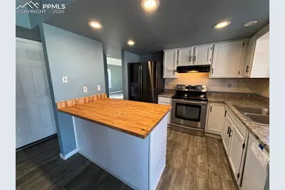 4720 Live Oak Drive, Colorado Springs, CO 80916 - Photo 9