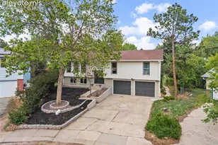 4821 Ranch Dr, Colorado Springs, CO 80918 - Photo 3