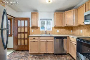 1129 N Cedar St, Colorado Springs, CO 80903 - Photo 9