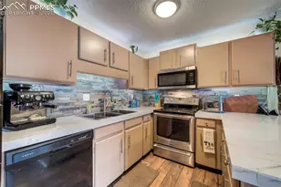 813 San Gabriel Pl, Colorado Springs, CO 80906 - Photo 9