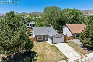 6080 Pemberton Way, Colorado Springs, CO 80919 - Photo 3
