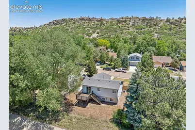 6080 Pemberton Way, Colorado Springs, CO 80919 - Photo 5