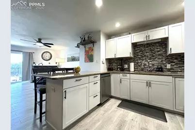 516 Superior Street, Colorado Springs, CO 80904 - Photo 5