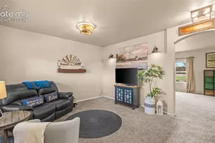 7507 Forest Valley Loop, Colorado Springs, CO 80908 - Photo 5