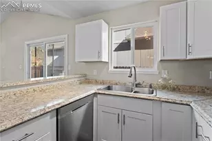 4511 Sunnyhill Dr, Colorado Springs, CO 80916 - Photo 9