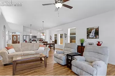 736 Aspencrest Drive, Pueblo, CO 81005 - Photo 19