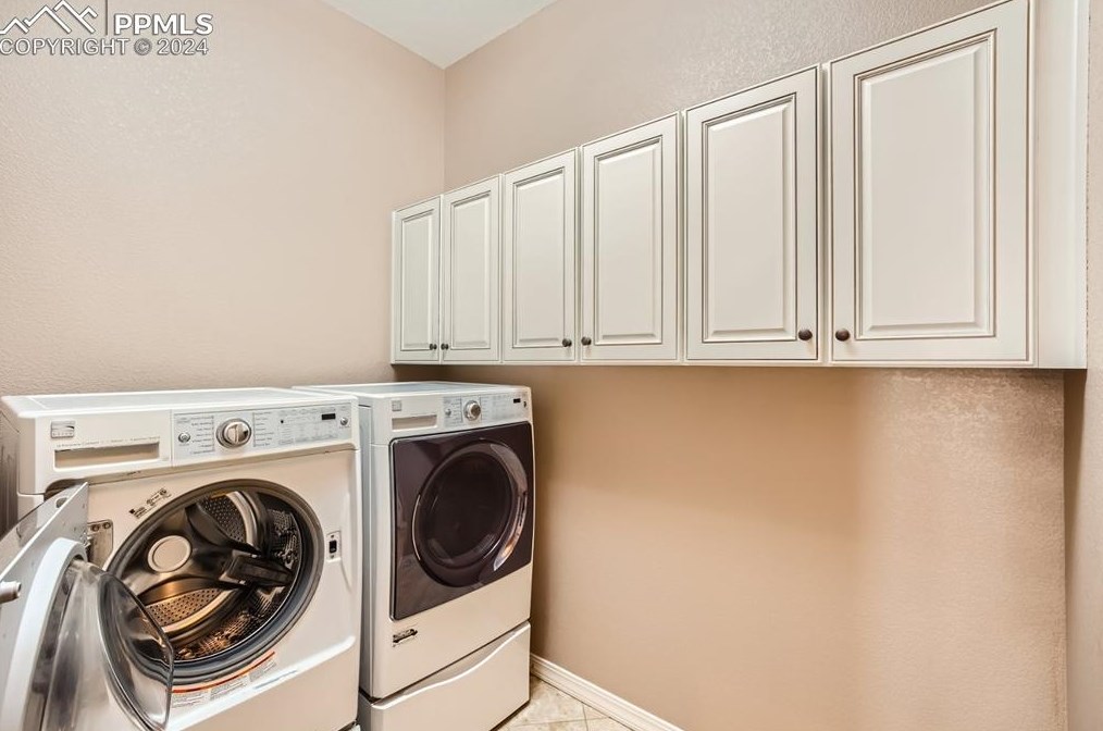 2122 London Carriage Grv, Colorado Springs CO exterior