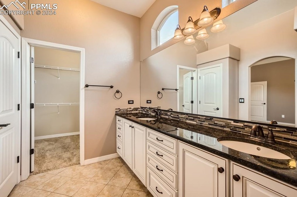 2122 London Carriage Grv, Colorado Springs CO exterior