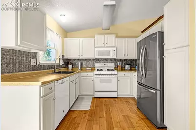 1625 Piros Drive, Colorado Springs, CO 80915 - Photo 9