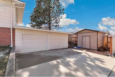 2122 Snyder Avenue, Colorado Springs, CO 80909 - Photo 39