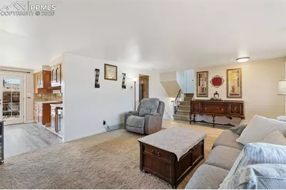 2122 Snyder Avenue, Colorado Springs, CO 80909 - Photo 9