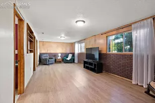 1585 Luna Vista St, Colorado Springs, CO 80911 - Photo 11