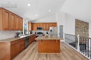 780 Bayfield Dr, Colorado Springs, CO 80906 - Photo 9