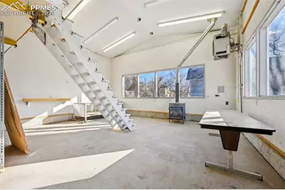 1055 N 18th Street, Colorado Springs, CO 80904 - Photo 43