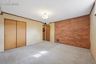 1055 N 18th St, Colorado Springs, CO 80904 - Photo 37