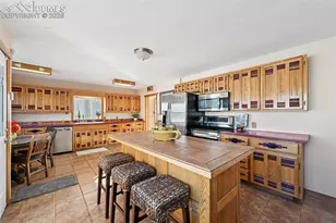 1055 N 18th St, Colorado Springs, CO 80904 - Photo 7