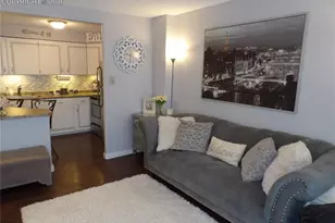 411 Lakewood Circle, Colorado Springs, CO 80910 - Photo 5