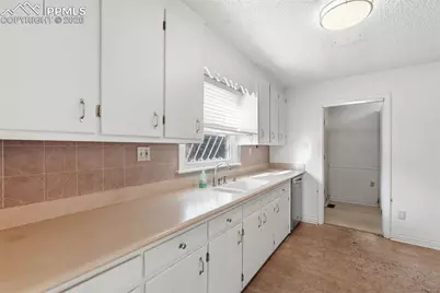 2020 N Wahsatch Avenue, Colorado Springs, CO 80907 - Photo 15