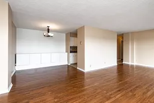 411 Lakewood Cir, Colorado Springs, CO 80910 - Photo 7