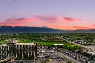 411 Lakewood Cir, Colorado Springs, CO 80910 - Photo 3