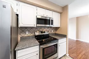 411 Lakewood Cir, Colorado Springs, CO 80910 - Photo 13