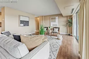 411 Lakewood Cir, Colorado Springs, CO 80910 - Photo 7