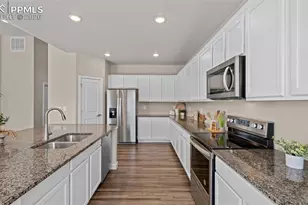 2402 Sunrise Ln, Pueblo, CO 81008 - Photo 13