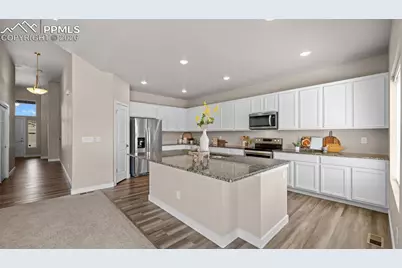 2402 Sunrise Lane, Pueblo, CO 81008 - Photo 9