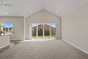 2402 Sunrise Ln, Pueblo, CO 81008 - Photo 15