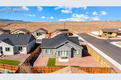 2402 Sunrise Lane, Pueblo, CO 81008 - Photo 43